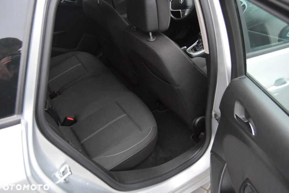 Opel Astra 1.7 CDTI DPF Active - 16