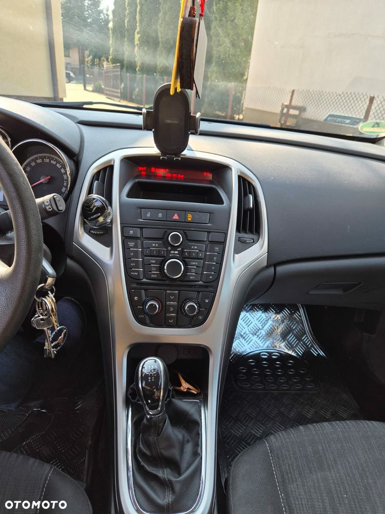 Opel Astra 1.4 ecoFLEX - 9