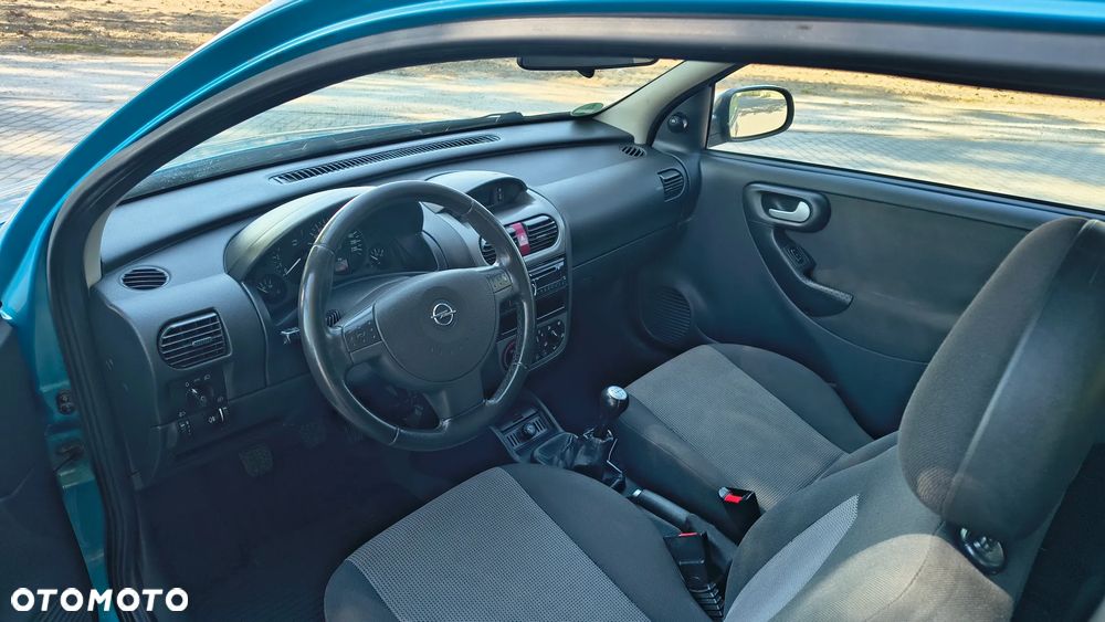 Opel Corsa 1.2 16V - 6