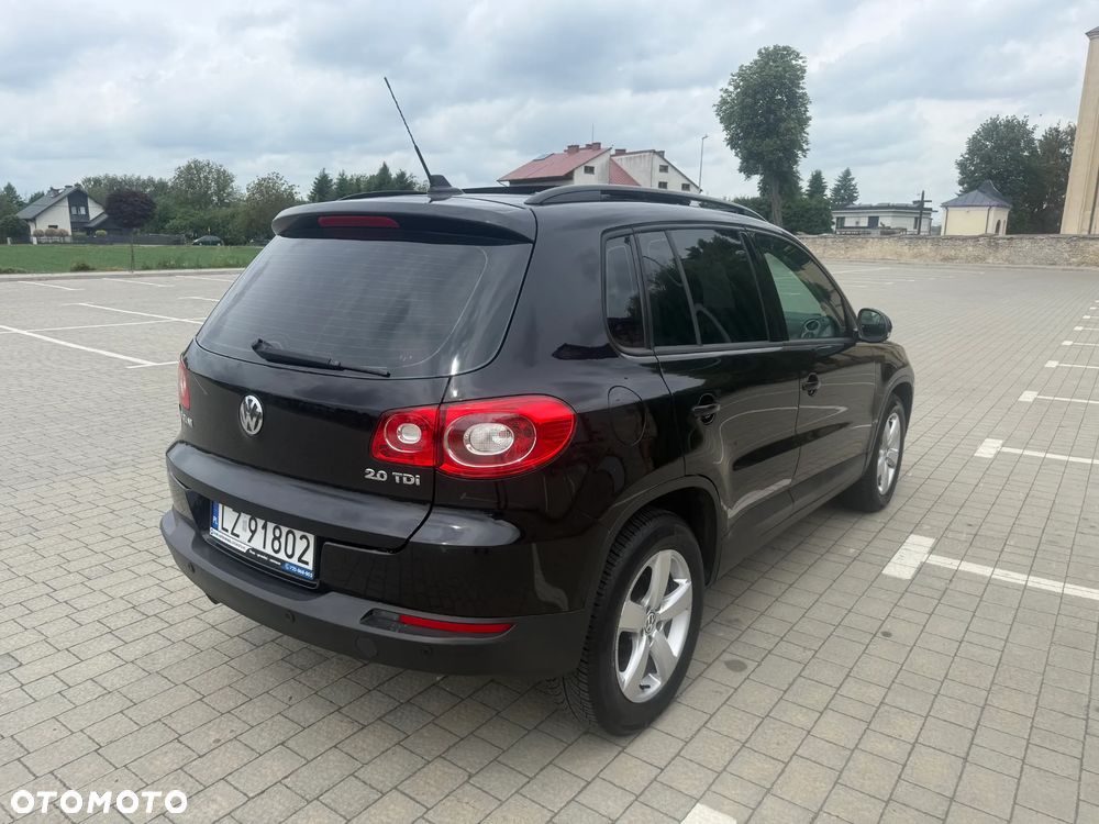 Volkswagen Tiguan - 5