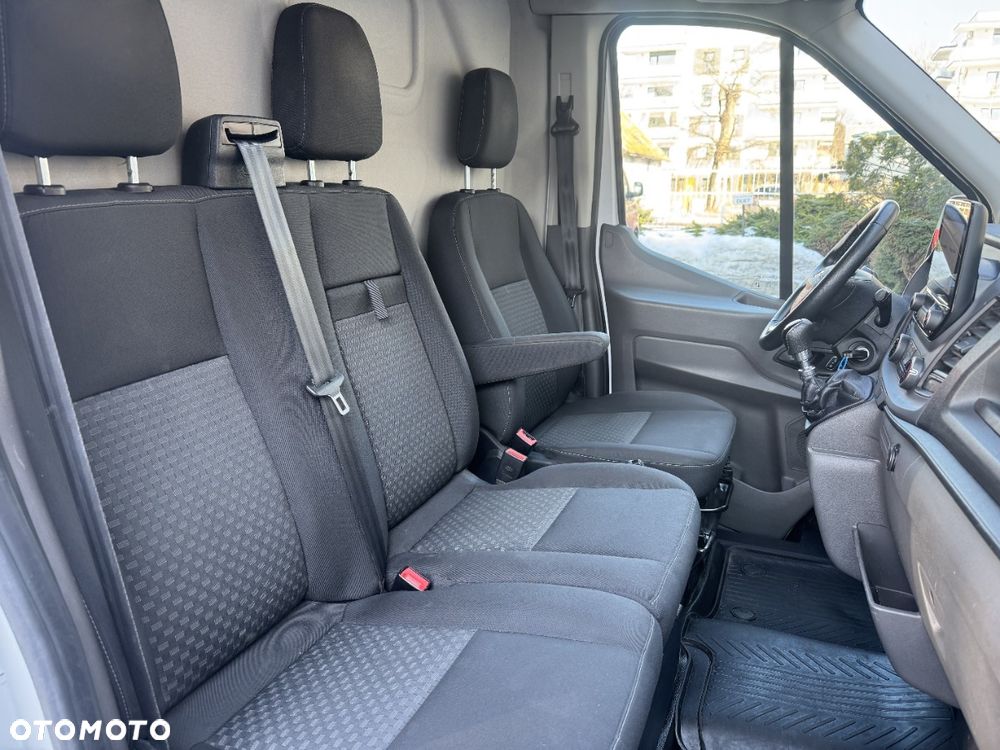 Ford Transit - 20