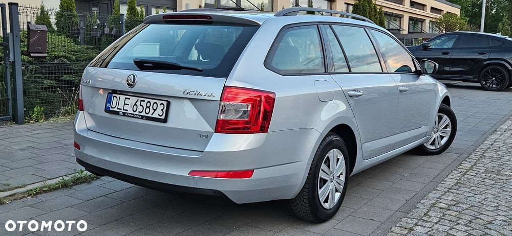 Skoda Octavia 1.6 TDI Edition - 20
