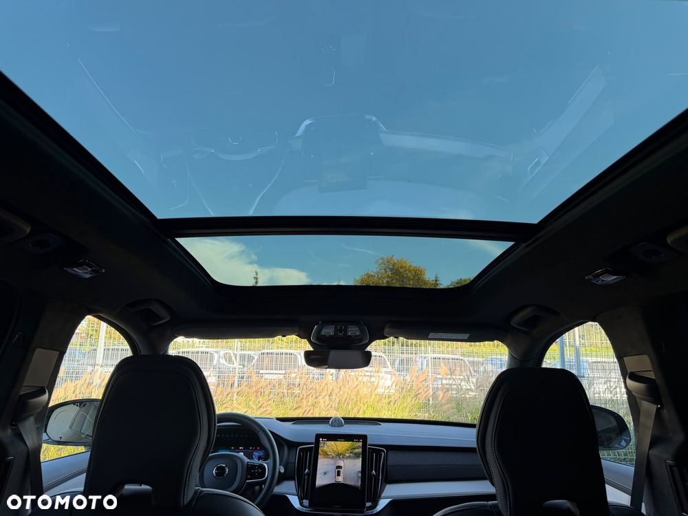 Volvo XC 90 T8 AWD Plug-In Hybrid Ultra Black Edition 7os - 16