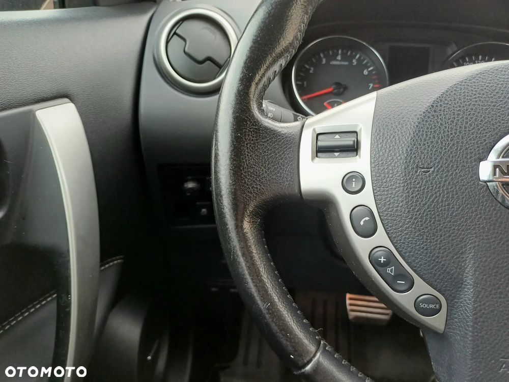 Nissan Qashqai 2.0 CVT tekna - 22