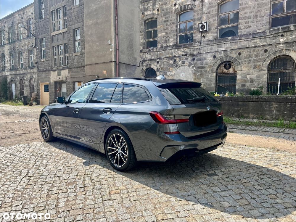 BMW Seria 3 330e PHEV xDrive - 4