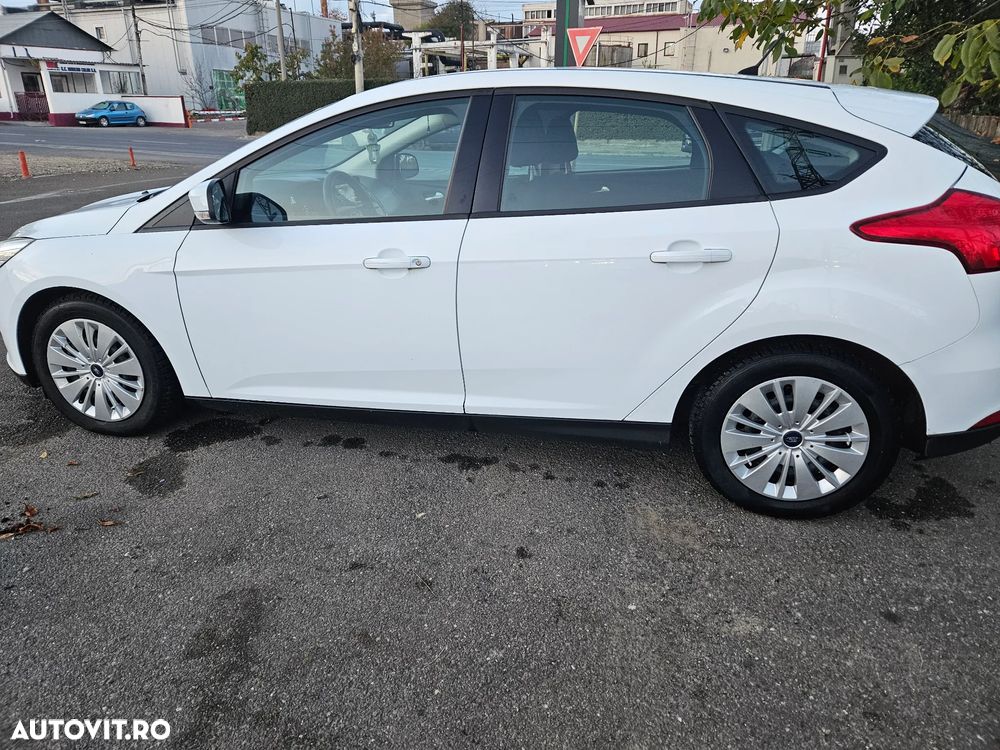 Ford Focus 1.6 TDCI DPF Trend - 3