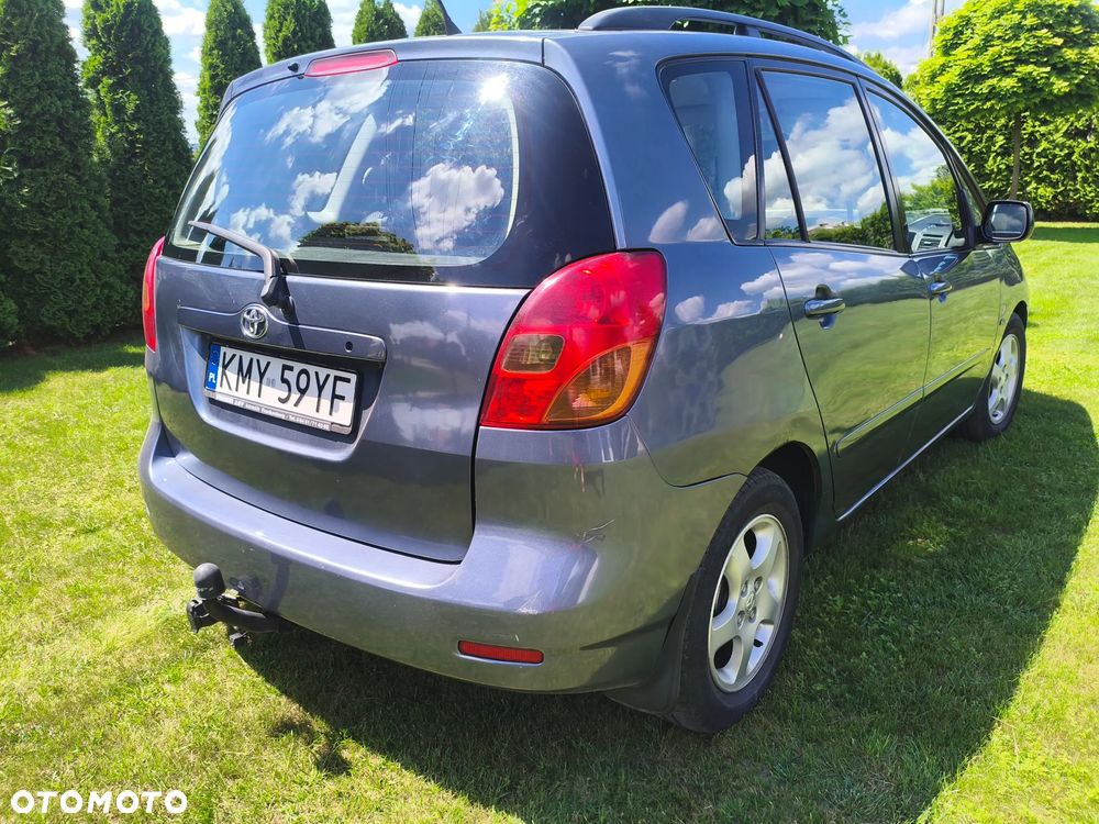 Toyota Corolla Verso 2.0 D-4D Sol - 2