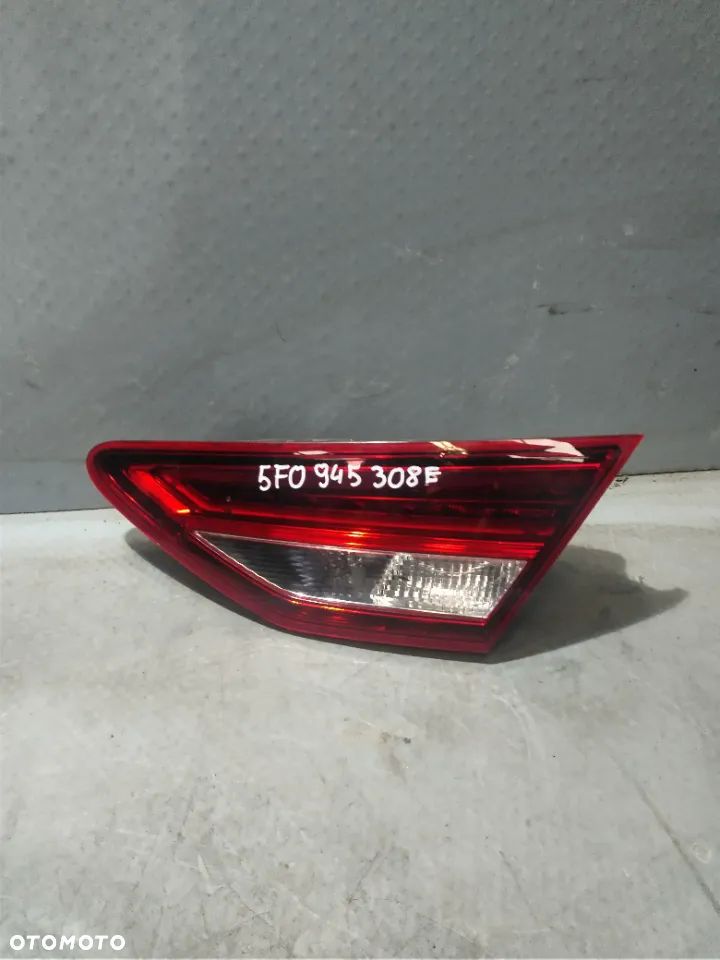 Lampa tylna prawa Leon III 5F0945308E - 1