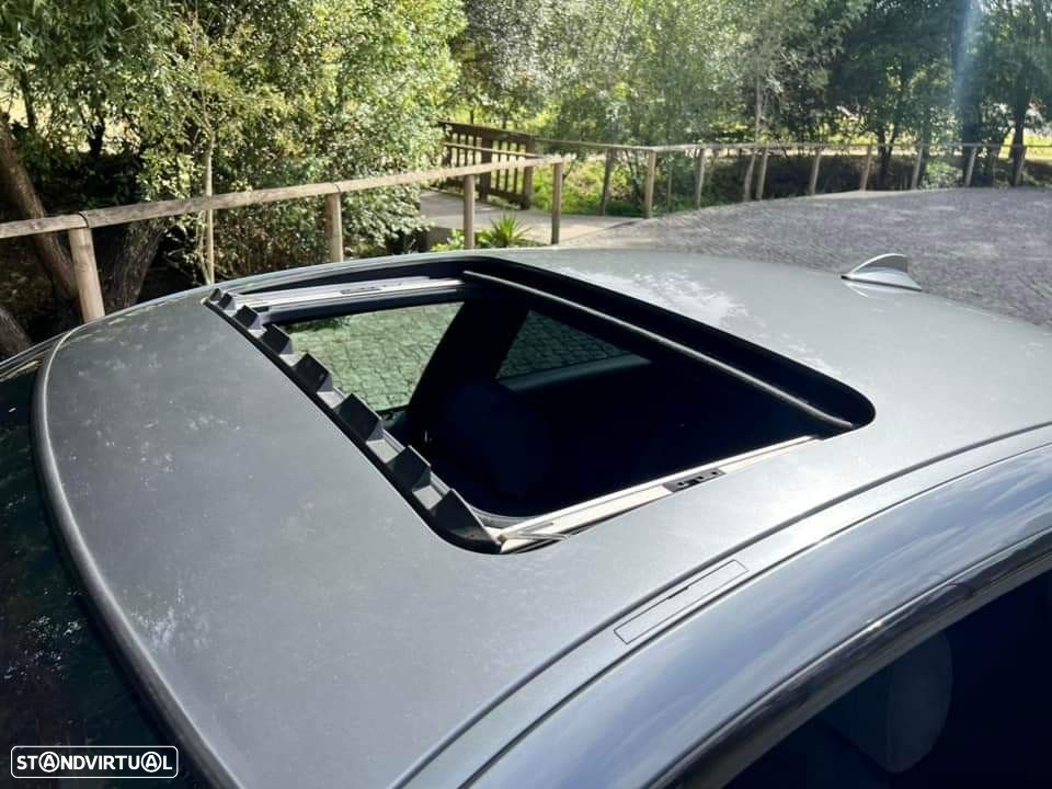 BMW 320 d Coupe Edição M Auto - 14