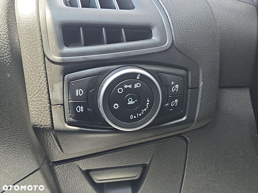 Ford Focus 1.5 TDCi Trend - 13