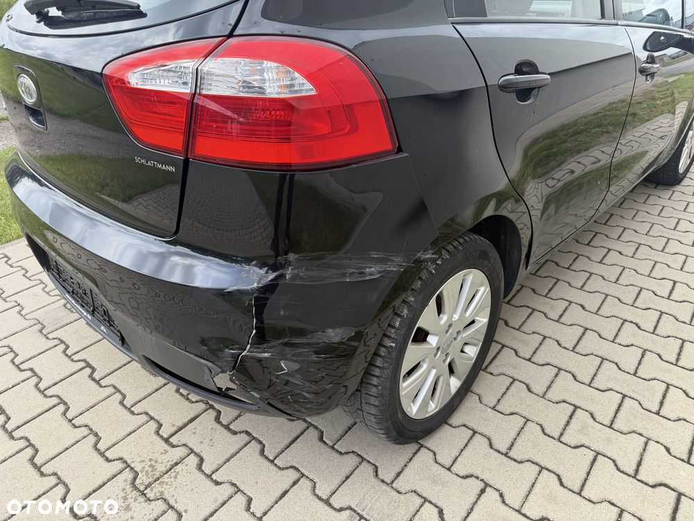 Kia Rio - 5