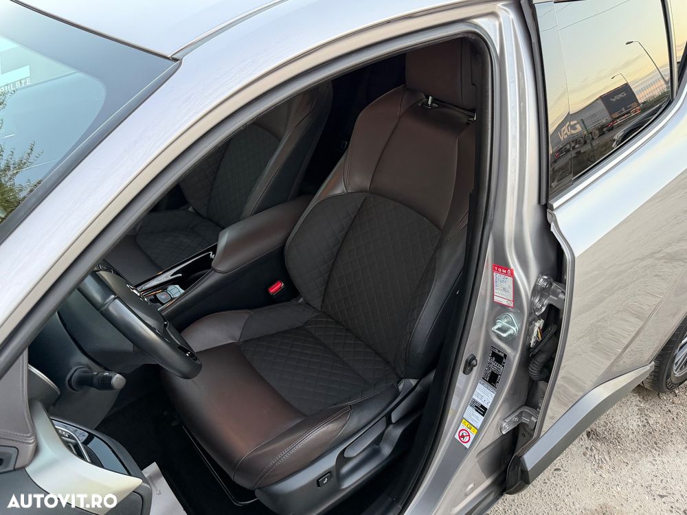 Toyota C-HR Hybrid Lounge - 8