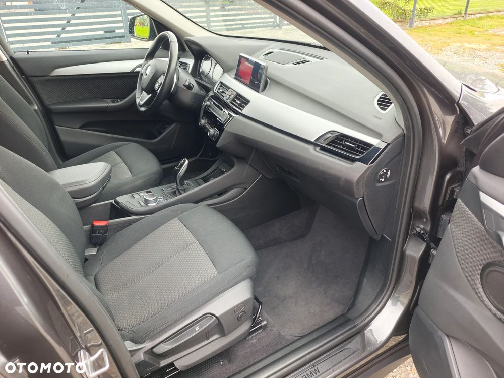 BMW X1 sDrive20i Advantage - 11