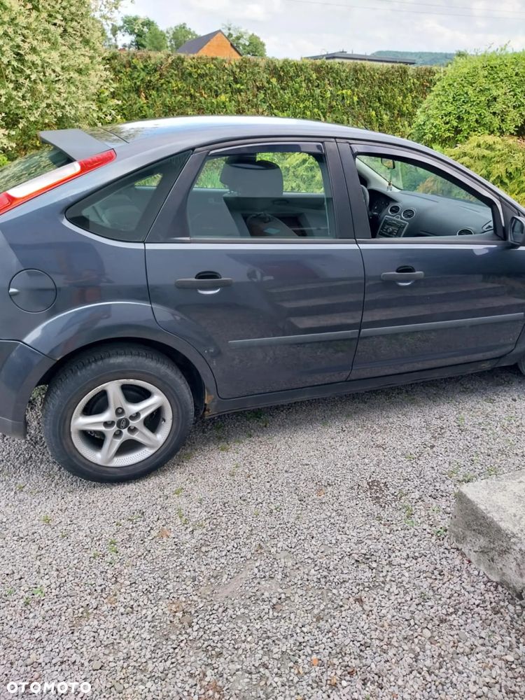 Ford Focus - 2