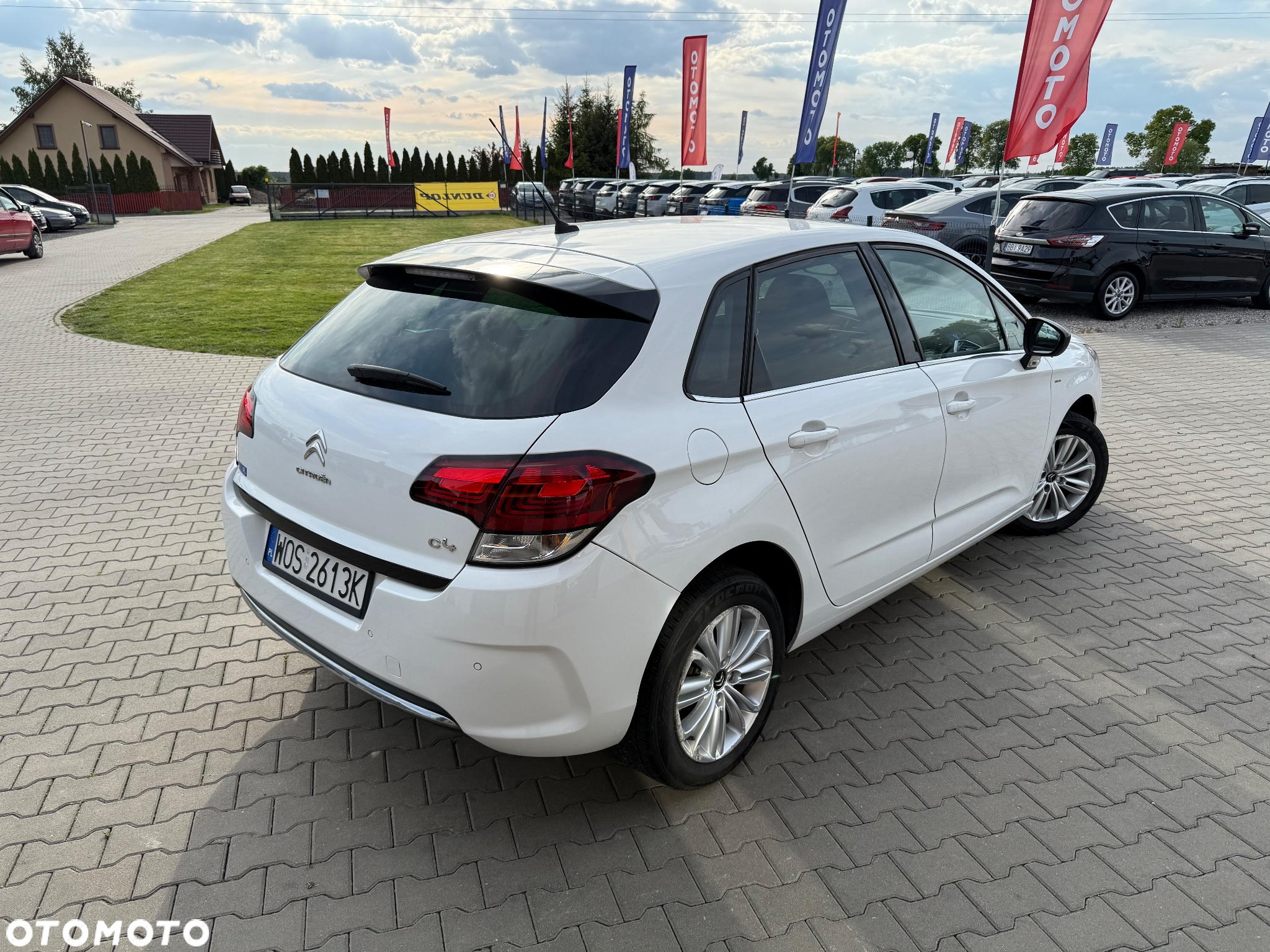 Citroën C4 e-HDi 115 Selection - 3
