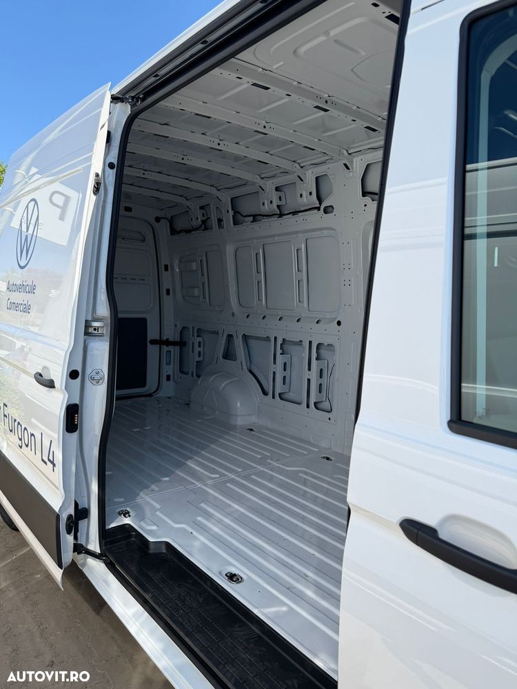 Volkswagen Crafter 3.5 CD Sasiu L4 FWD 103kW AG8 - 7