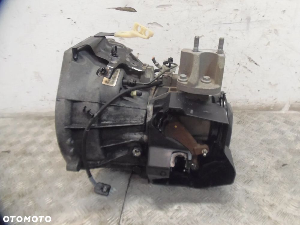 FORD FIESTA MK7 1.6TDCI 013R SKRZYNIA BIEGÓW AA6R7002CBD - 2