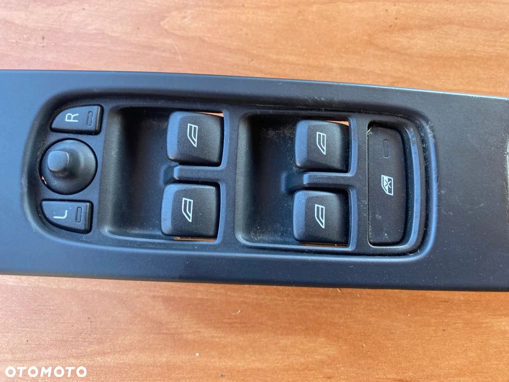 PANEL STEROWANIA SZYB PRZEŁĄCZNIKI VOLVO V60 9123968 - 3