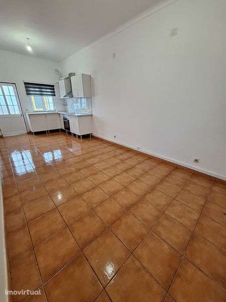 T1 para alugar ao ano - Grande imagem: 4/11