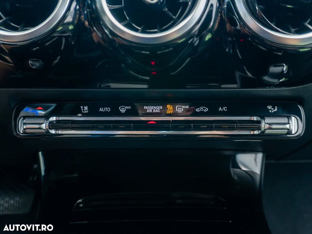 Mercedes-Benz CLA 180 d 7G-DCT Progressive - 29