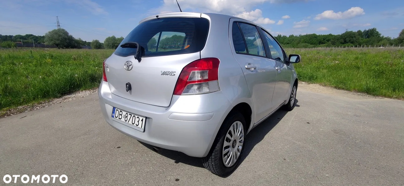 Toyota Yaris 1.33 Sol - 5