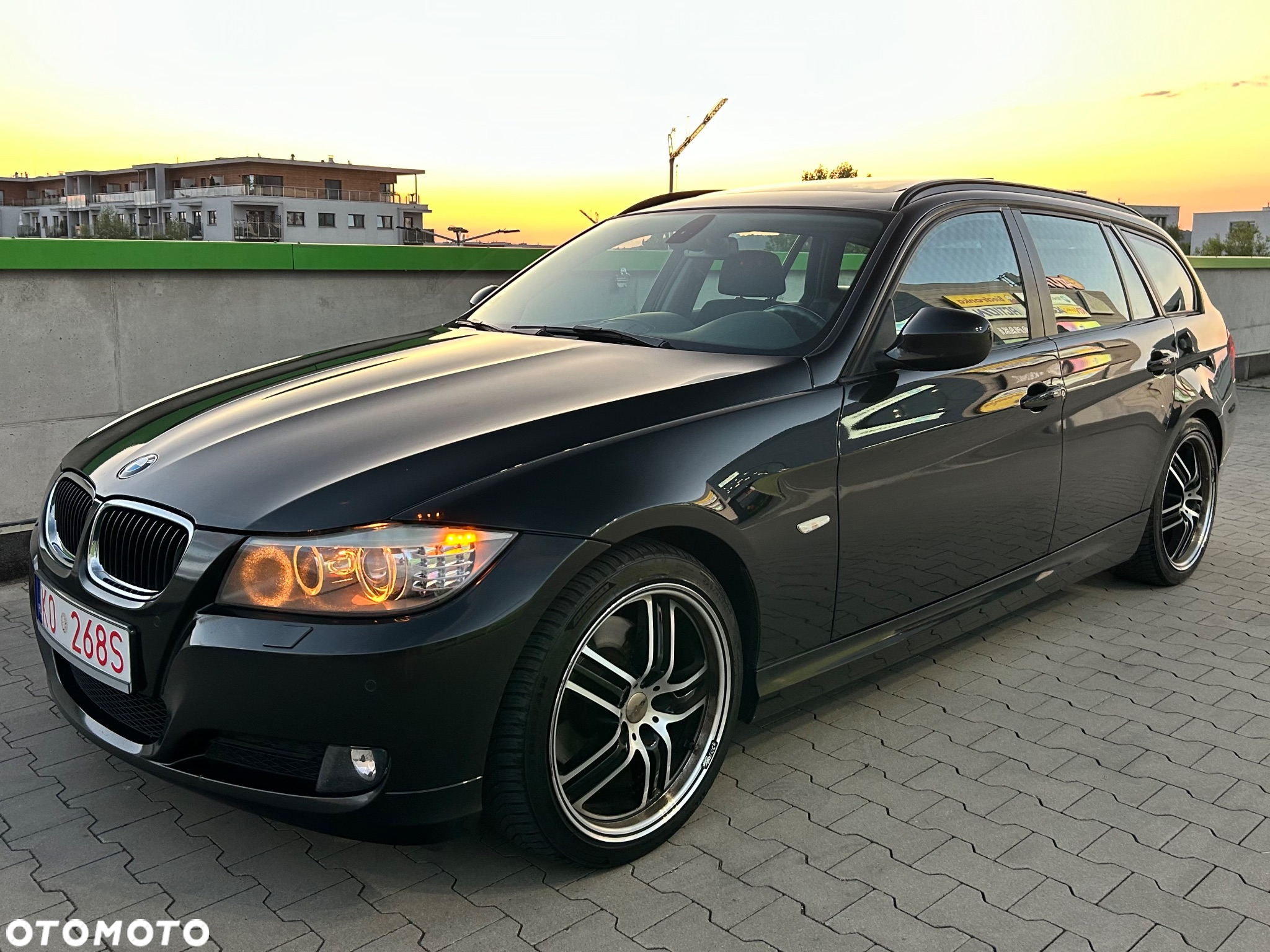 BMW Seria 3 320d DPF Touring - 2