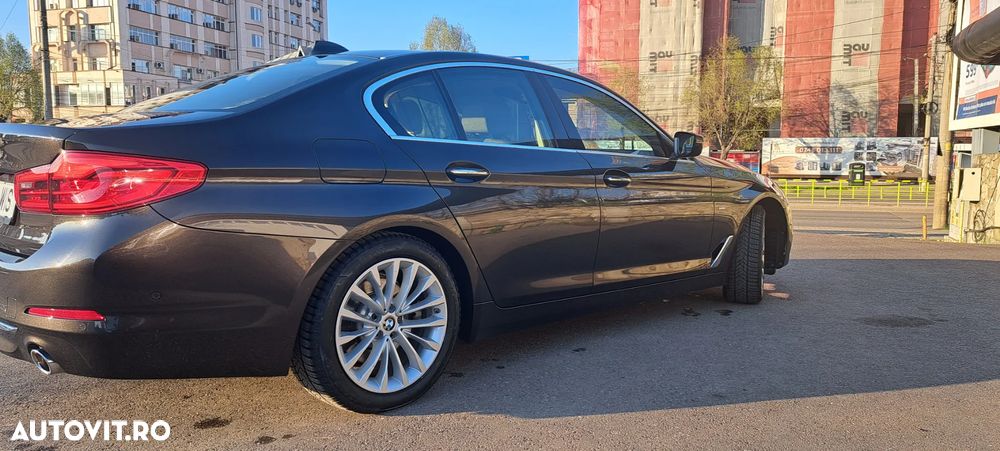 BMW Seria 5 520d Aut. Luxury Line - 4