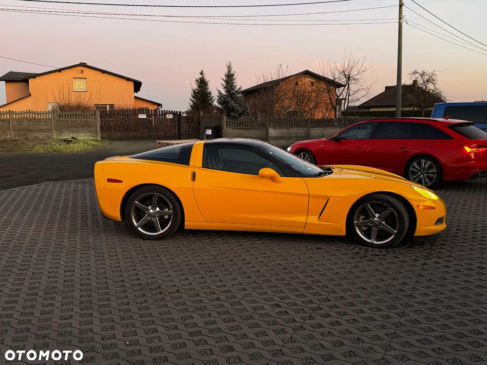 Chevrolet Corvette - 1