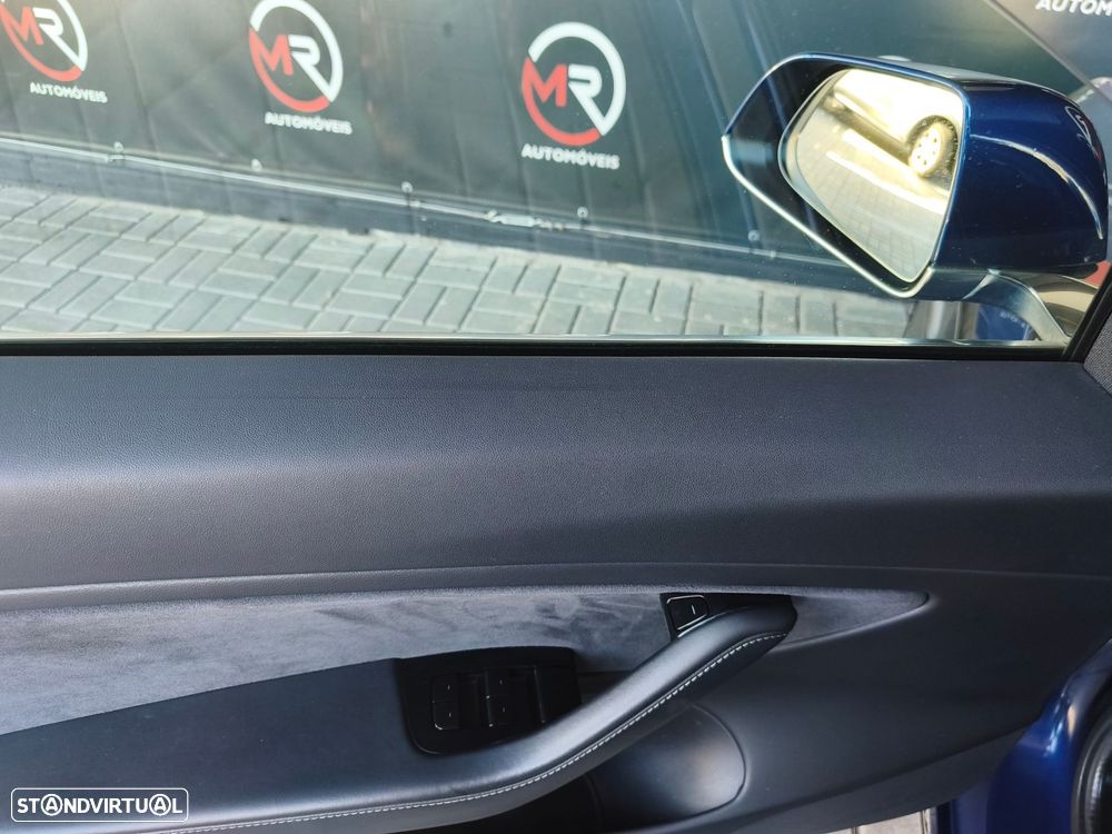 Tesla Model 3 - 29