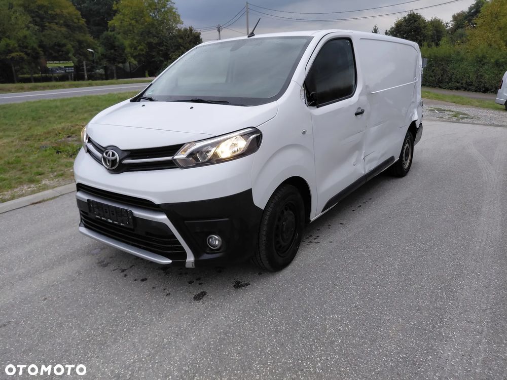 Toyota Proace 2.0D 4D L2 - 4