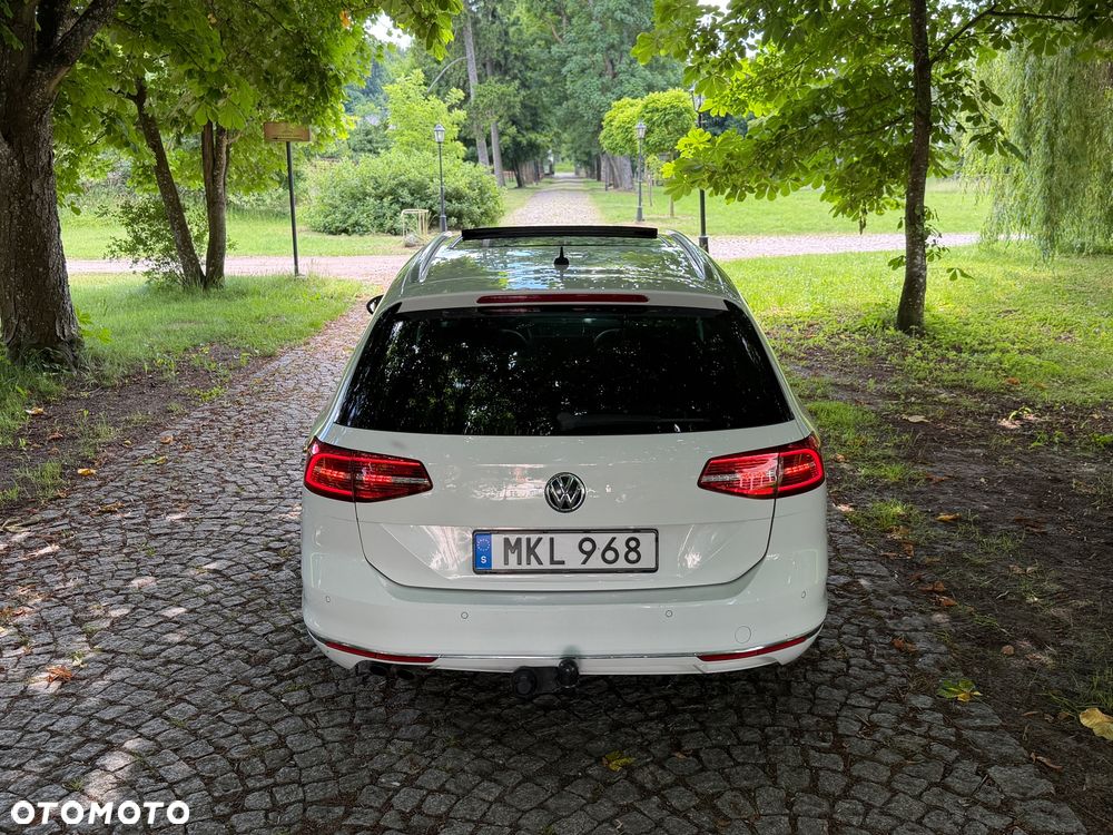 Volkswagen Passat 2.0 TDI SCR 4Mot DSG Highline - 9