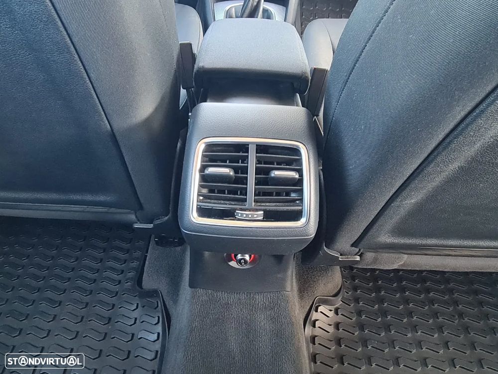 Audi Q3 2.0 TDI Design - 16