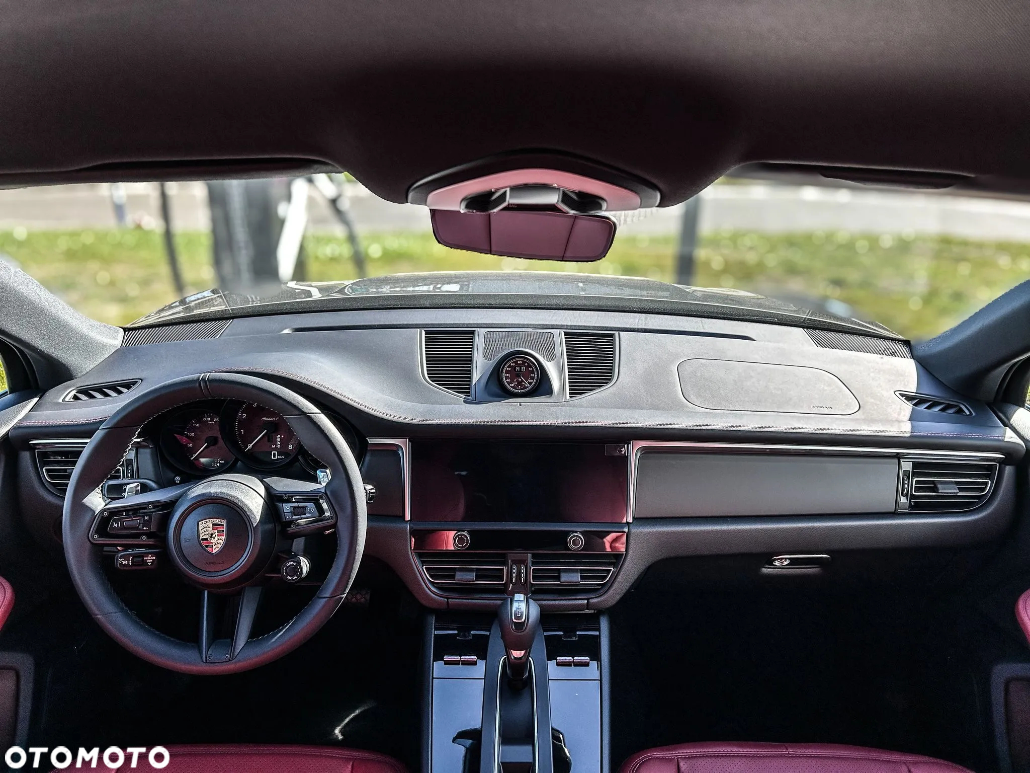 Porsche Macan T - 9