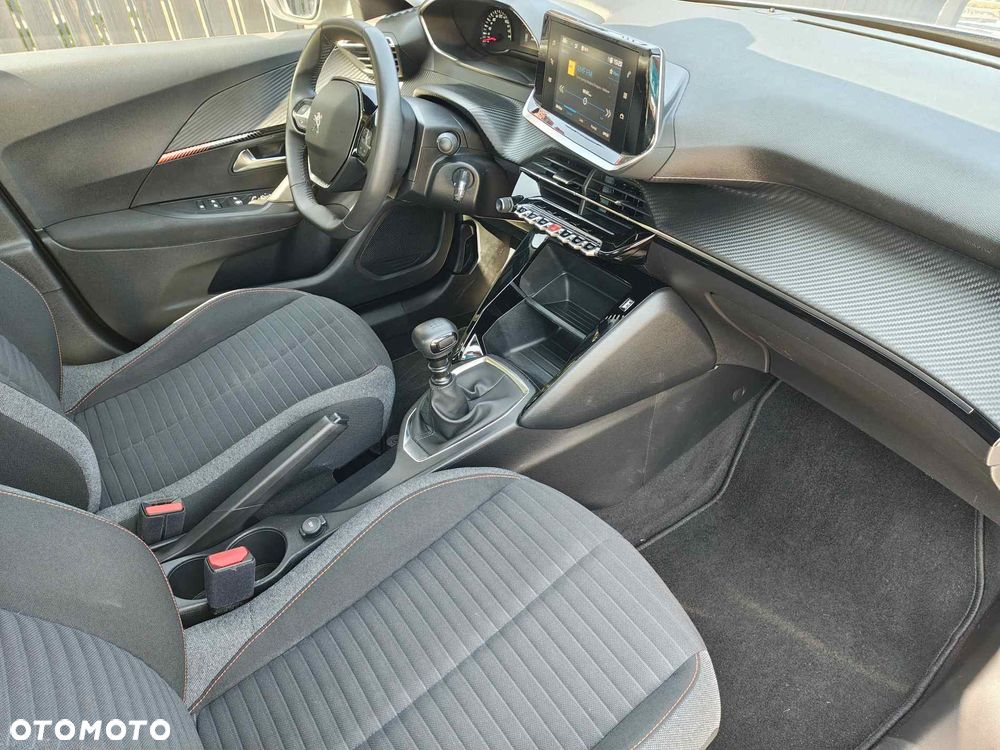 Peugeot 2008 PureTech 100 Active - 19