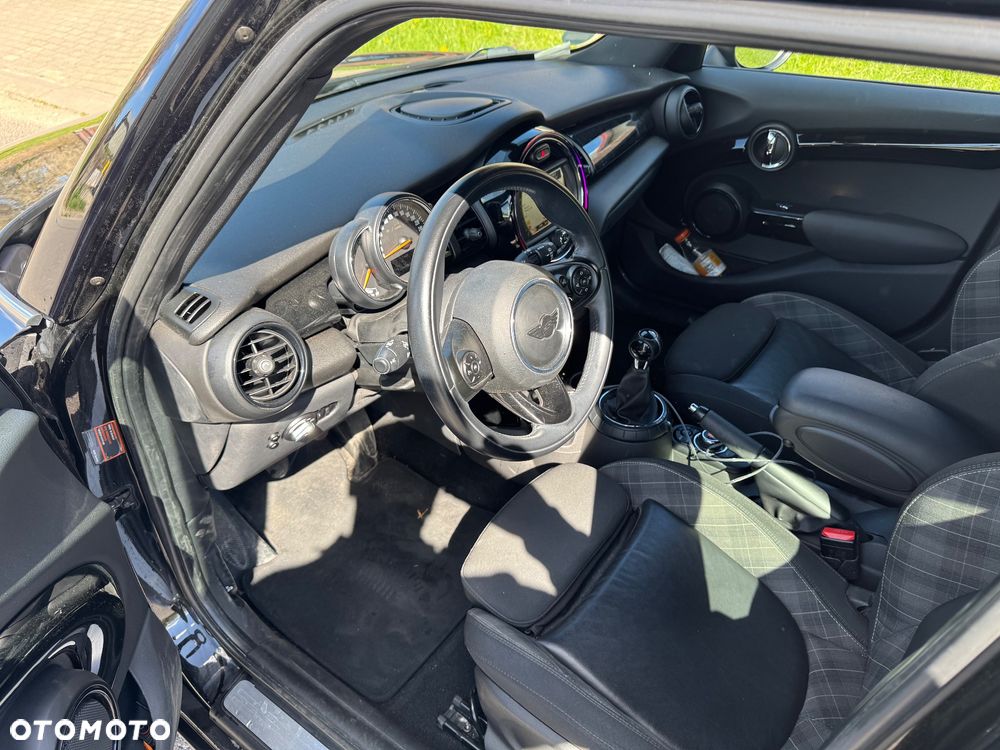 MINI Cooper Resolute Edition - 10