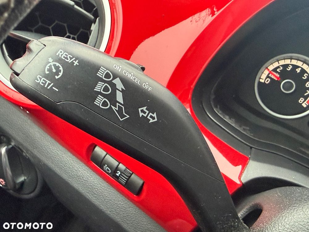 Volkswagen up! cross - 15