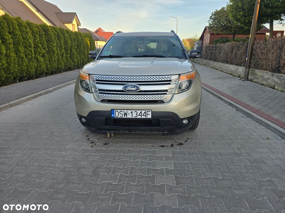 Ford Explorer - 3