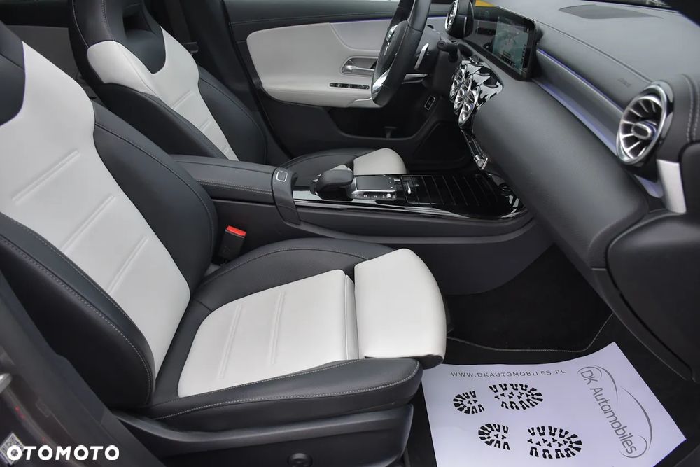 Mercedes-Benz CLA 200 d AMG Line 8G-DCT - 28