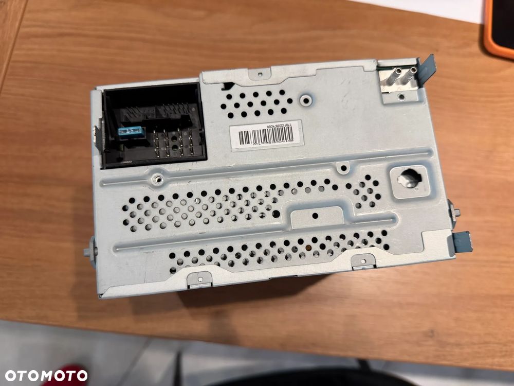 VW Tiguan 2,0 TDI 4Motion 7-16r radio z KODEM! - 5