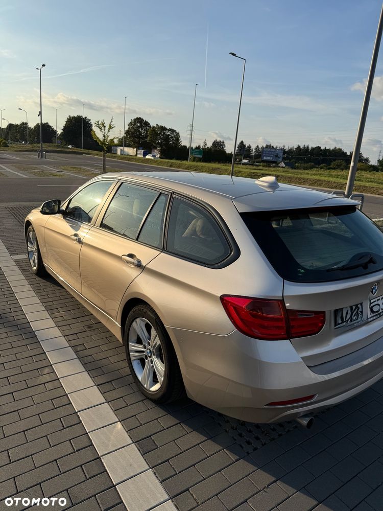 BMW Seria 3 318d - 3