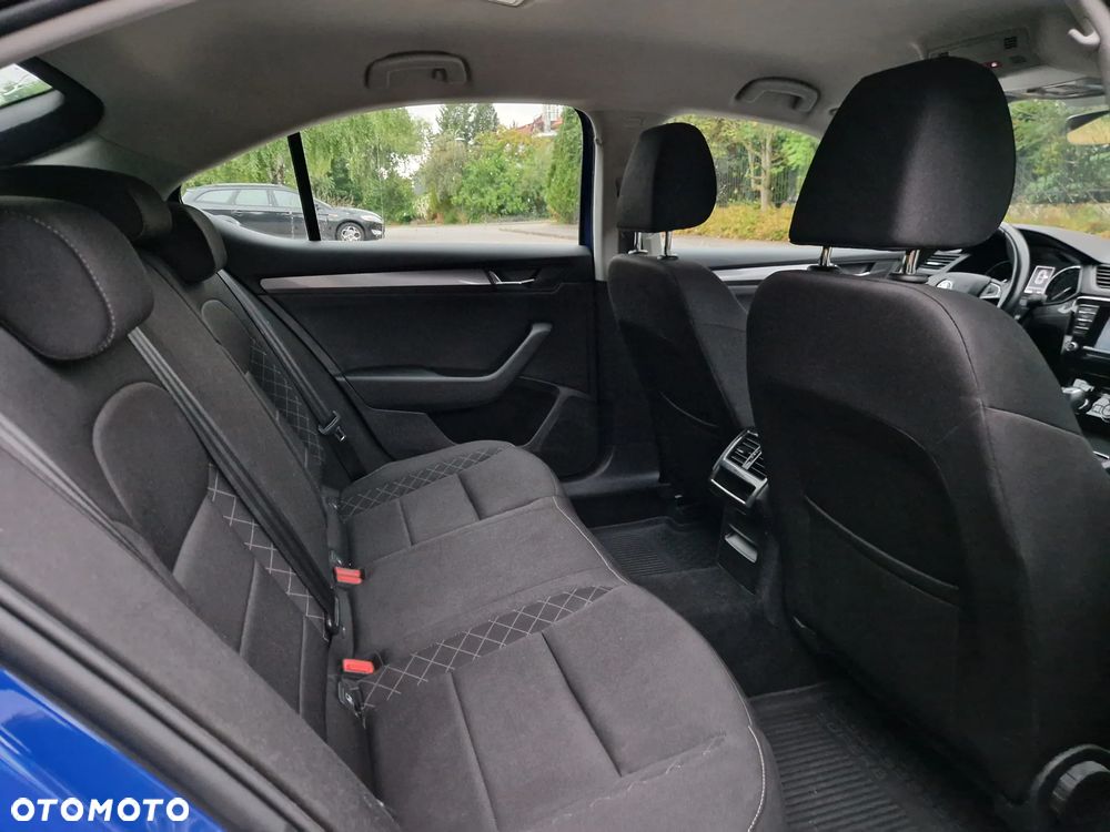 Skoda Superb 1.5 TSI ACT Active DSG - 12