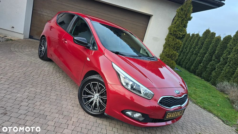 Kia Ceed - 12