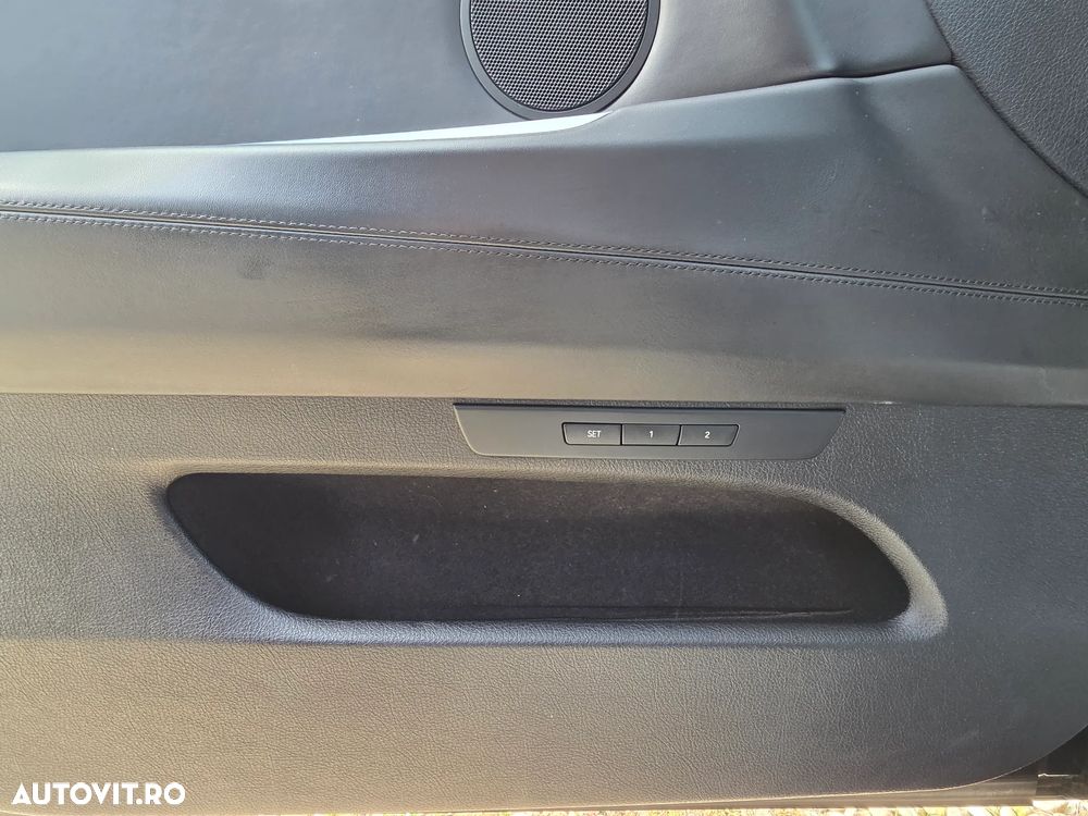 BMW Seria 5 520d Aut. Luxury Line - 35