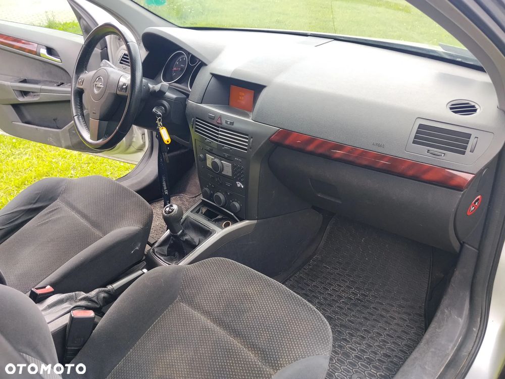 Opel Astra 1.6 Enjoy - 17