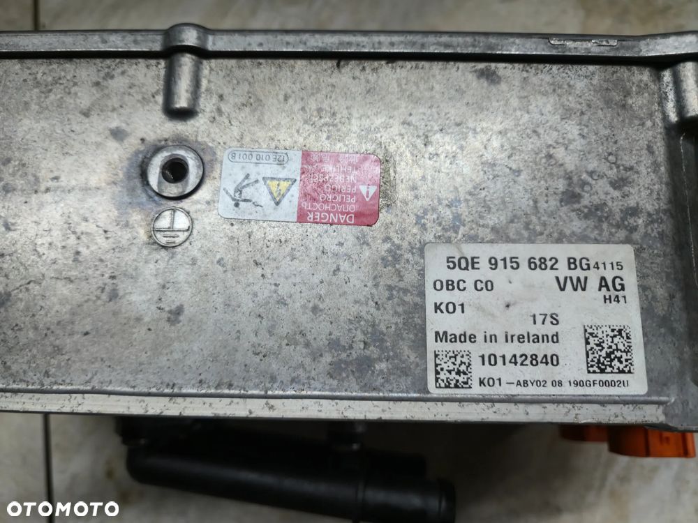 AUDI VW SKODA ŁADOWARKA MODUŁ ŁADOWANIA BATERII - 3