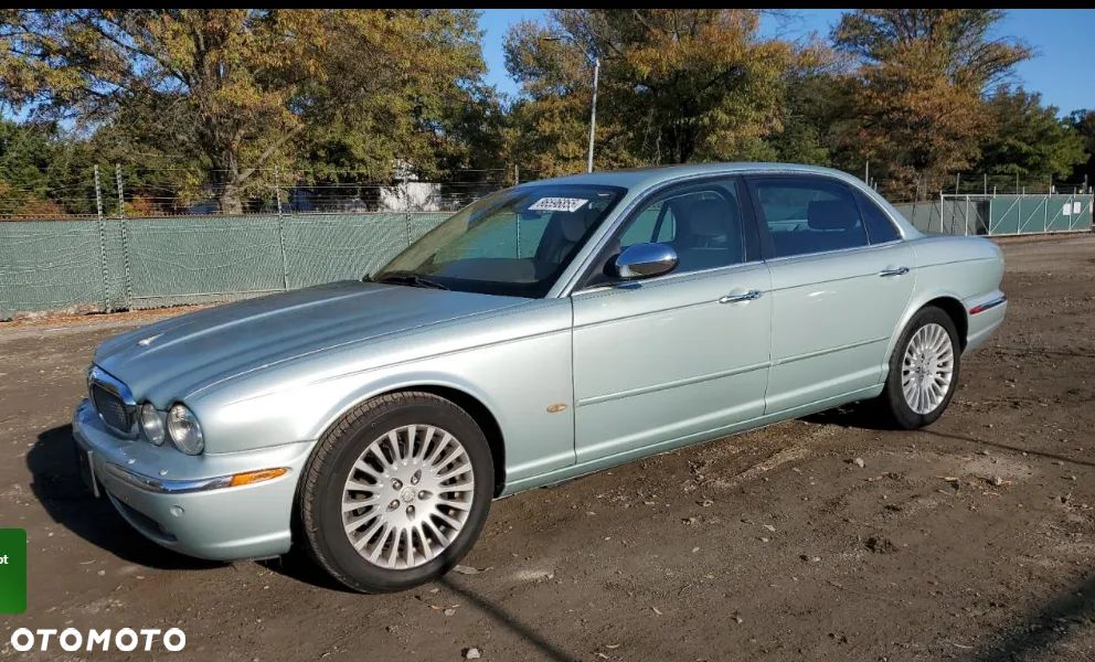 Jaguar XJ XJ8 4.2 LWB - 32