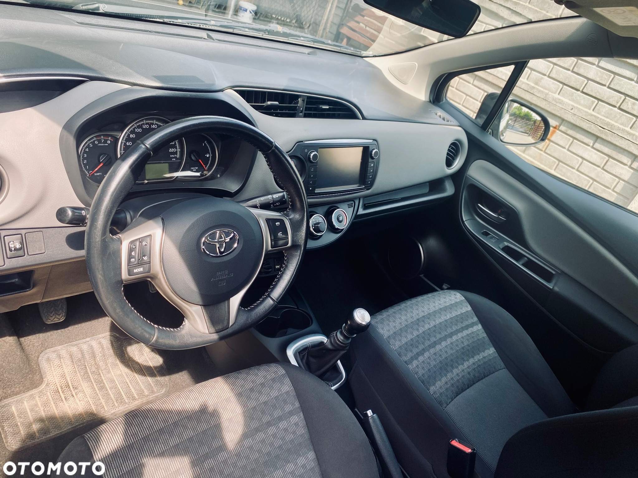 Toyota Yaris 1.33 Dynamic - 14
