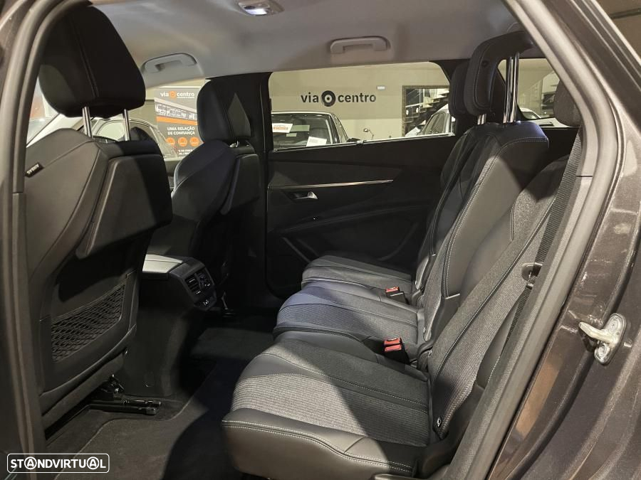 Peugeot 5008 1.5 BlueHDi Allure Pack EAT8 - 25