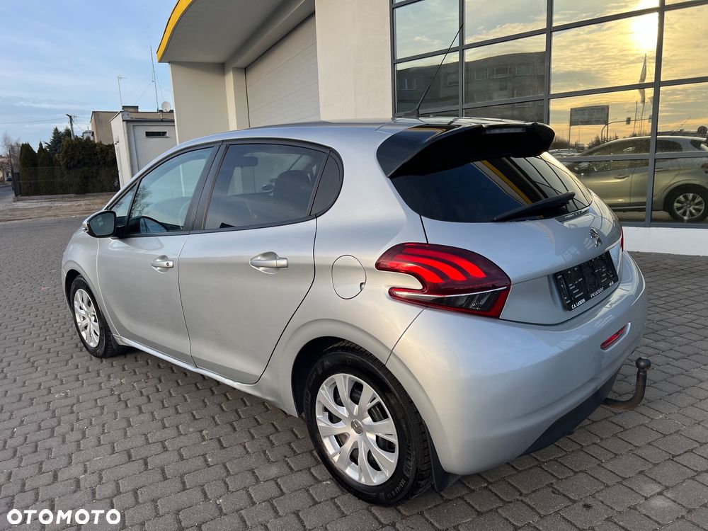 Peugeot 208 1.6 BlueHDi Allure S&S - 6