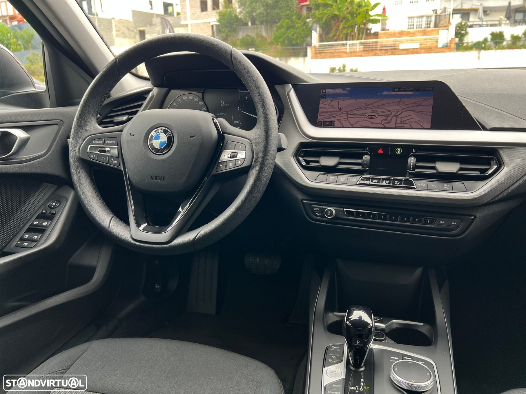 BMW 116 d Auto - 23